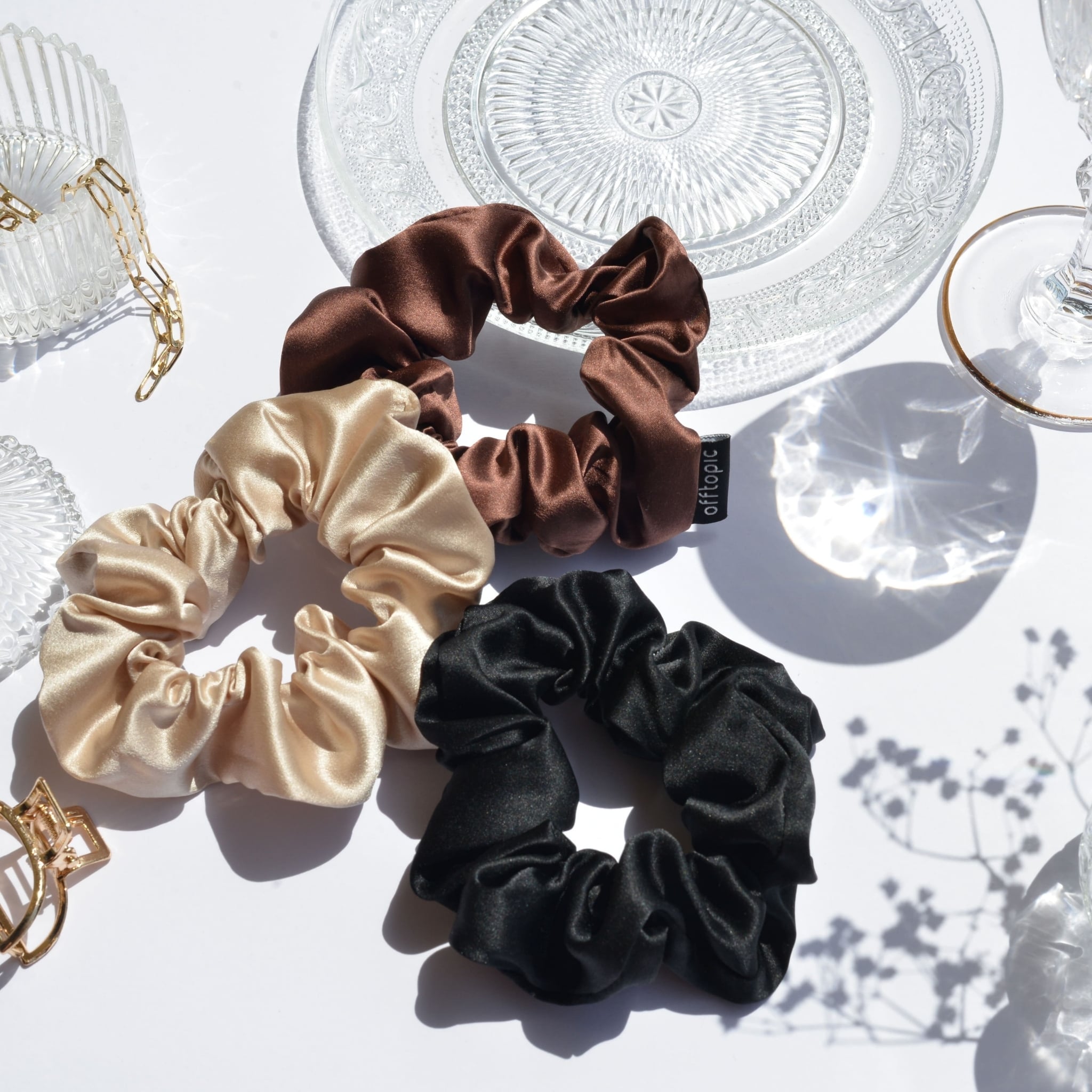 I migliori elastici di seta sono realizzati in pura seta 100% naturale.