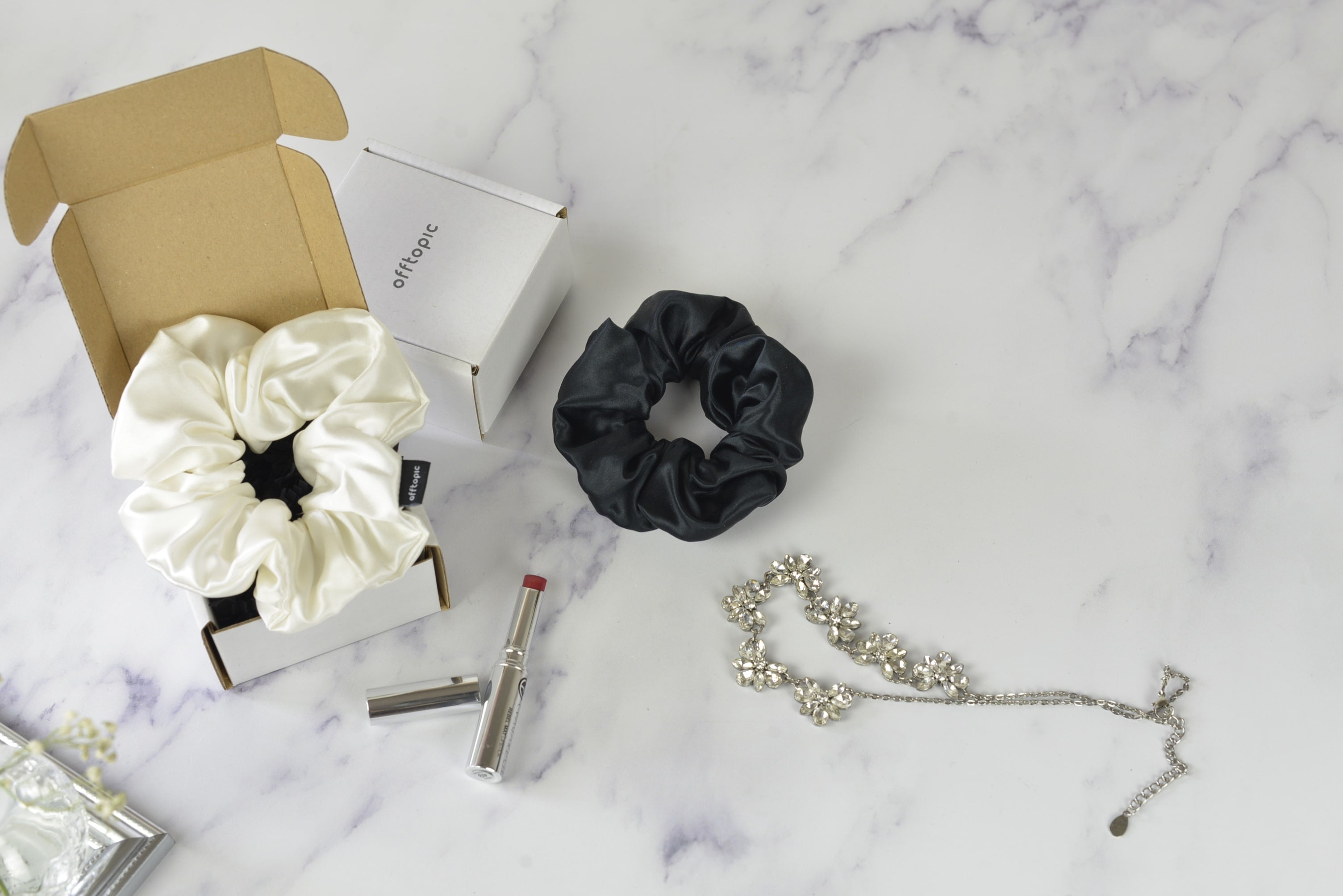 Elastici per capelli o scrunchies: 5 motivi per scegliere scrunchies - Offtopic
