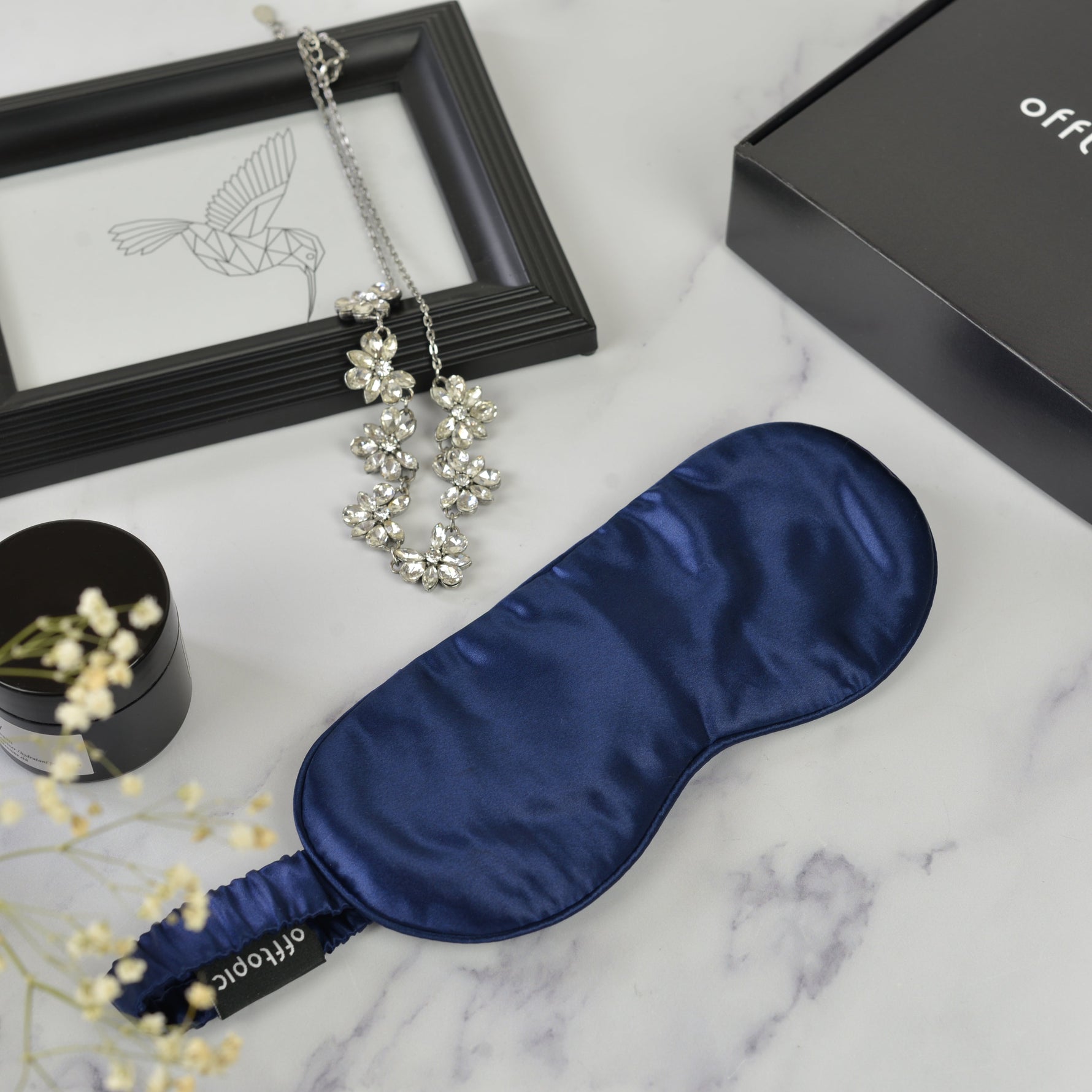 7 vantaggi della mascherina per dormire in seta