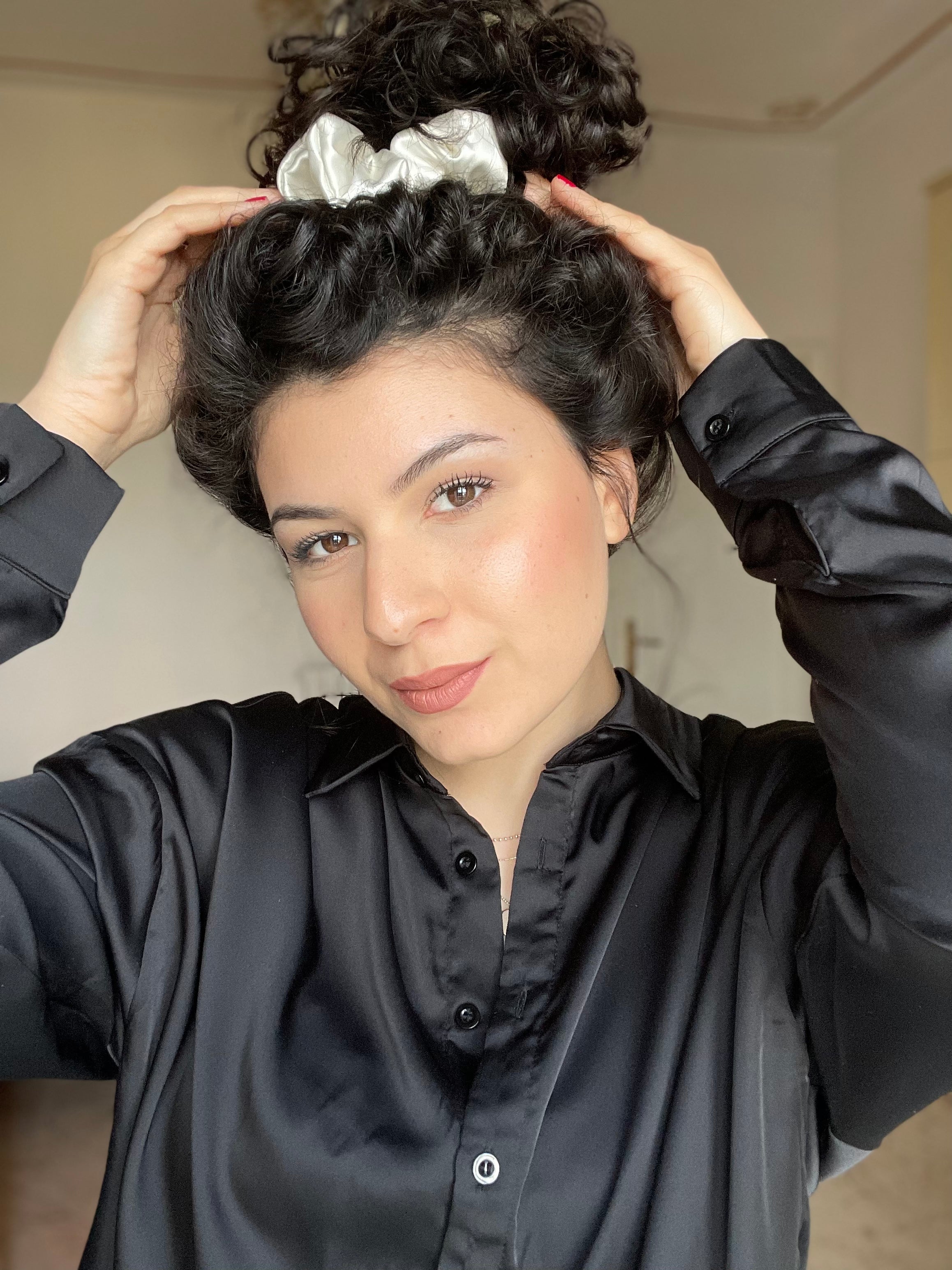 Scrunchie: accessorio per capelli o nuovo braccialetto trendy?