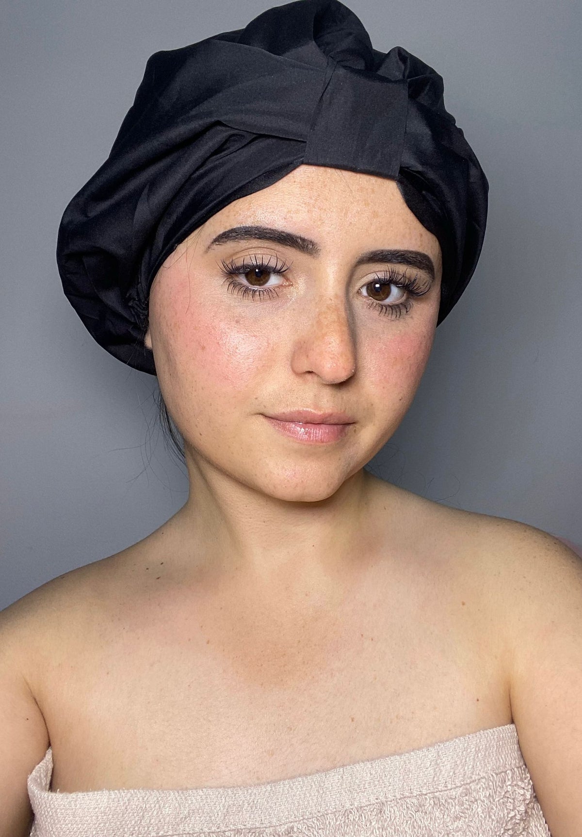 cuffia doccia con interno in seta
