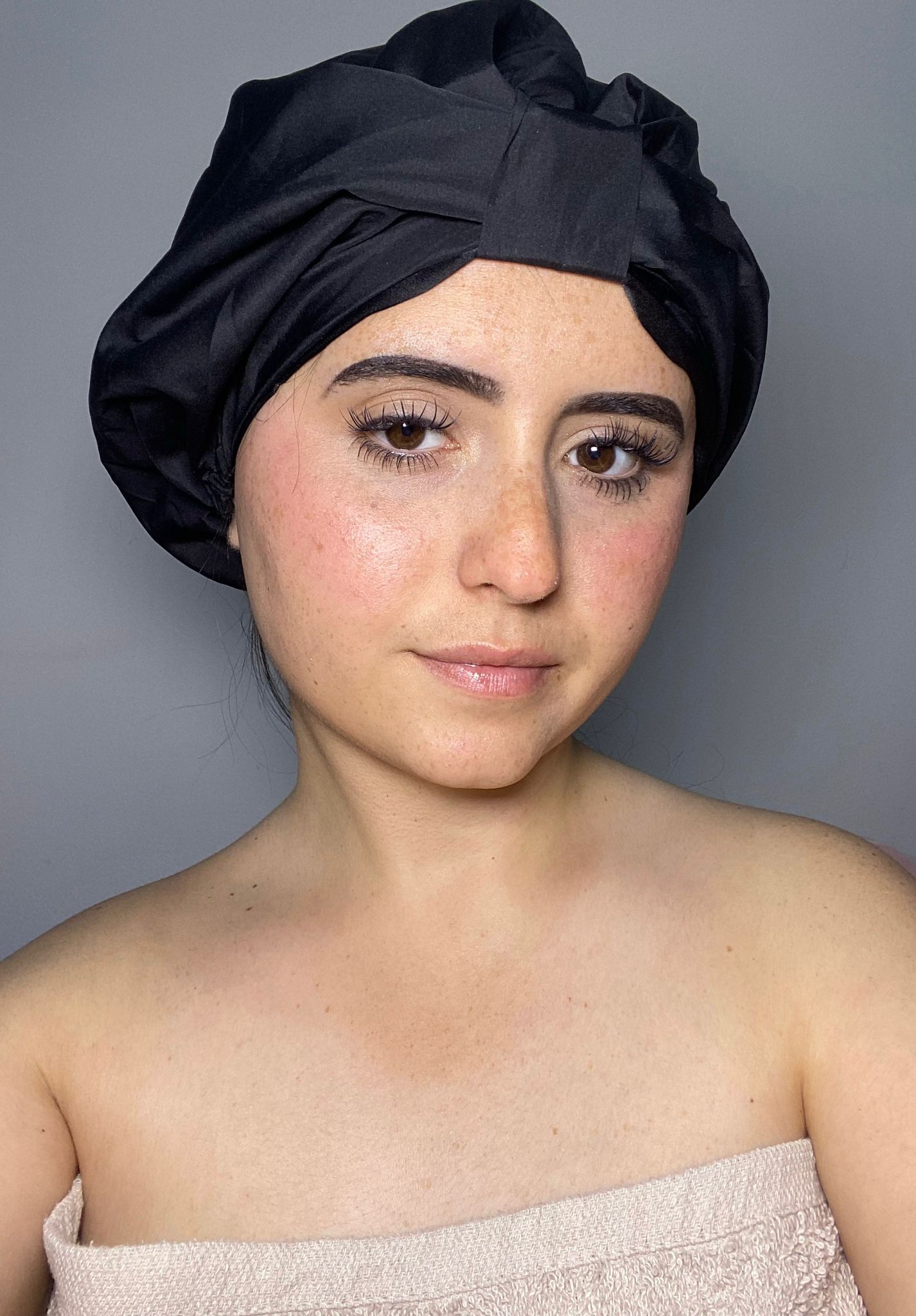 cuffia doccia con interno in seta
